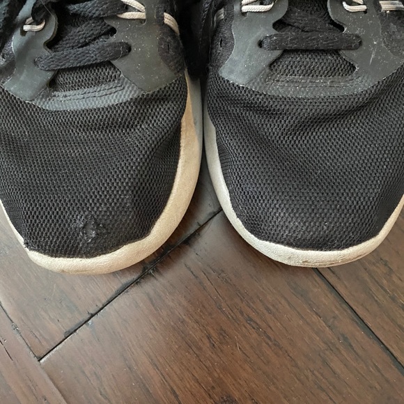 🤍Black Nike Sneakers - Picture 4 of 8